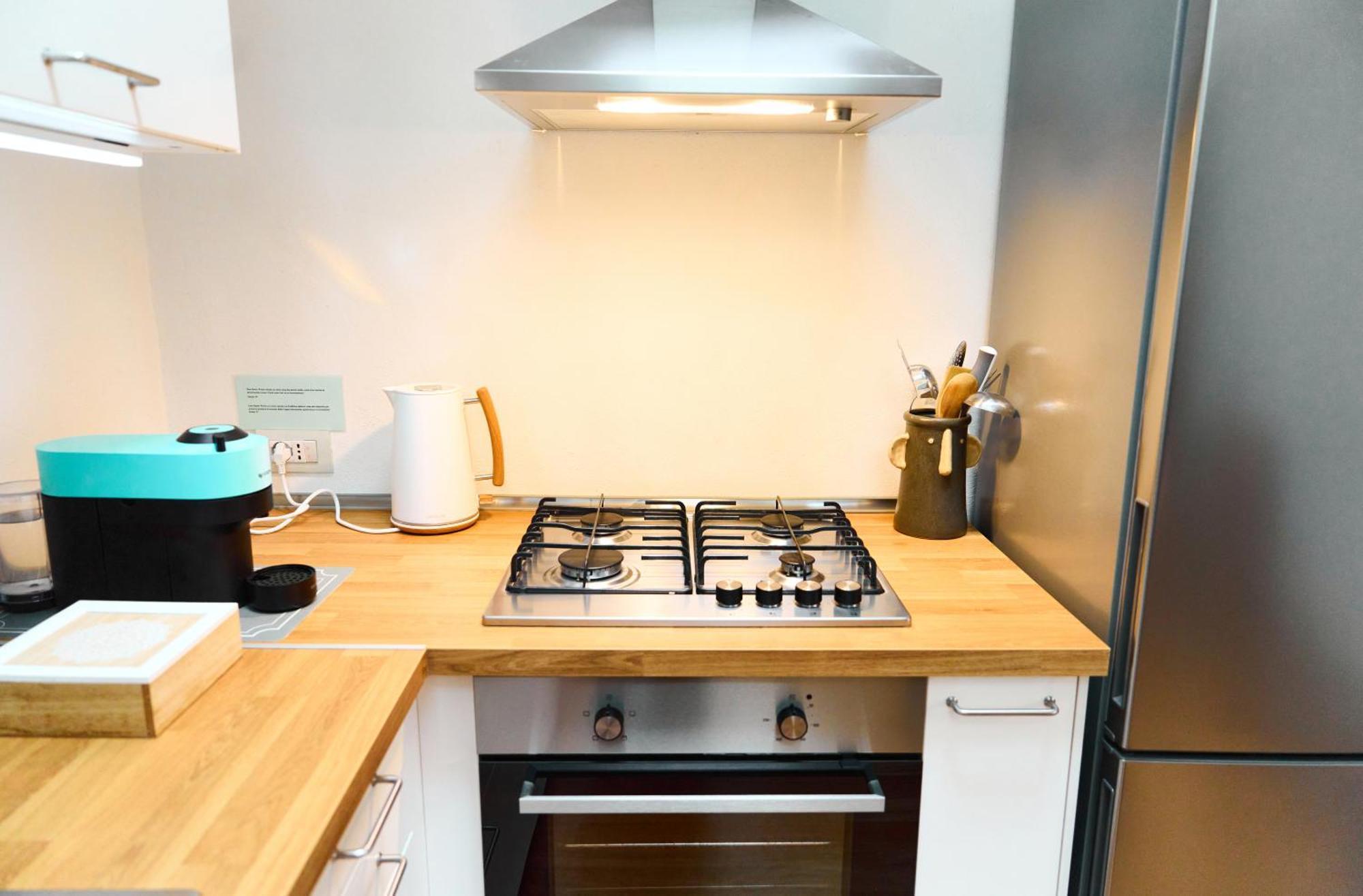 Riverside Loft Navigli - Spacious Two-Bedroom Apartment มิลาน ภายนอก รูปภาพ